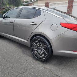 Kia Optima, Low Miles, Clean Title, Smogged, 4 Cylinder, 22"Rims, Runs And Drives Great 