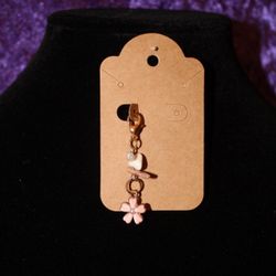 Pink flower zipper charm