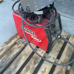 LINCOLN ELECTRIC/ GAS  Welder