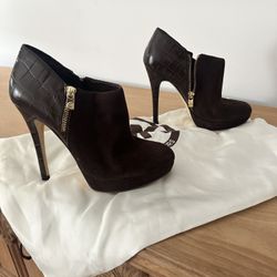 MICHAEL KORS Brown Suede and Crocodile Bootie
