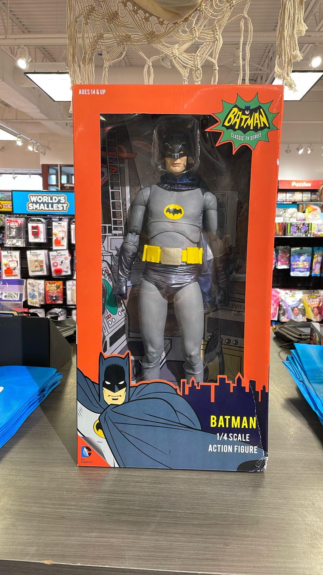 Batman Classic TV SERIES 1/4 Scale Action Figure