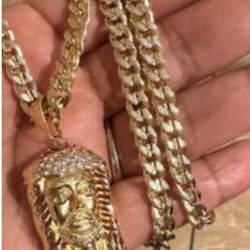 Cuban Chain Gold Plated 24” With Jesús