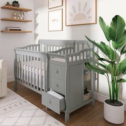 Dream On Me Jayden 4‑in‑1 Mini Convertible Baby Crib & Changer with Storage