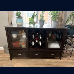 Dinning Buffet Wine Holder