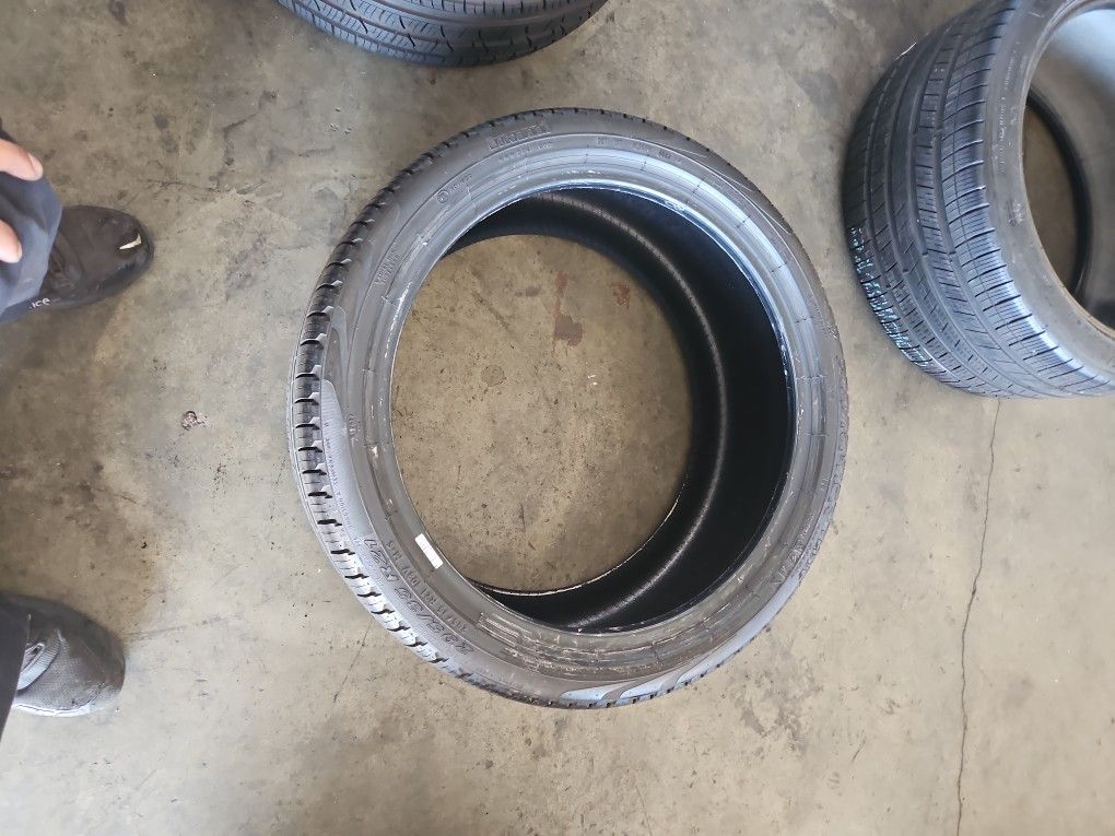 295/35/21 Pirelli Scorpion Verde Tire 295 35 21