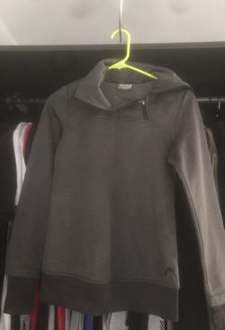 Gray sweatshirt