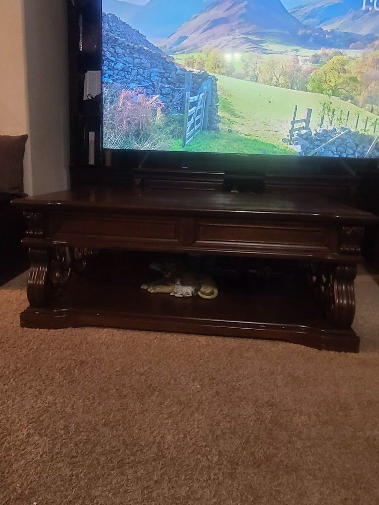 Coffee Table w/ matching end table