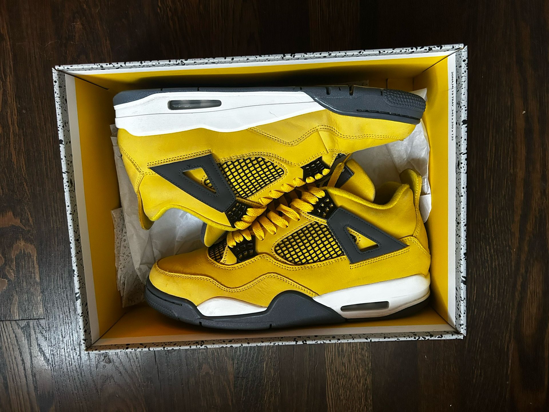 Jordan Lightning 4s