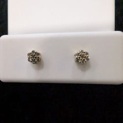 Real Diamond Cluster earrings on 14k Yellow Gold/ .15 carats of diamonds