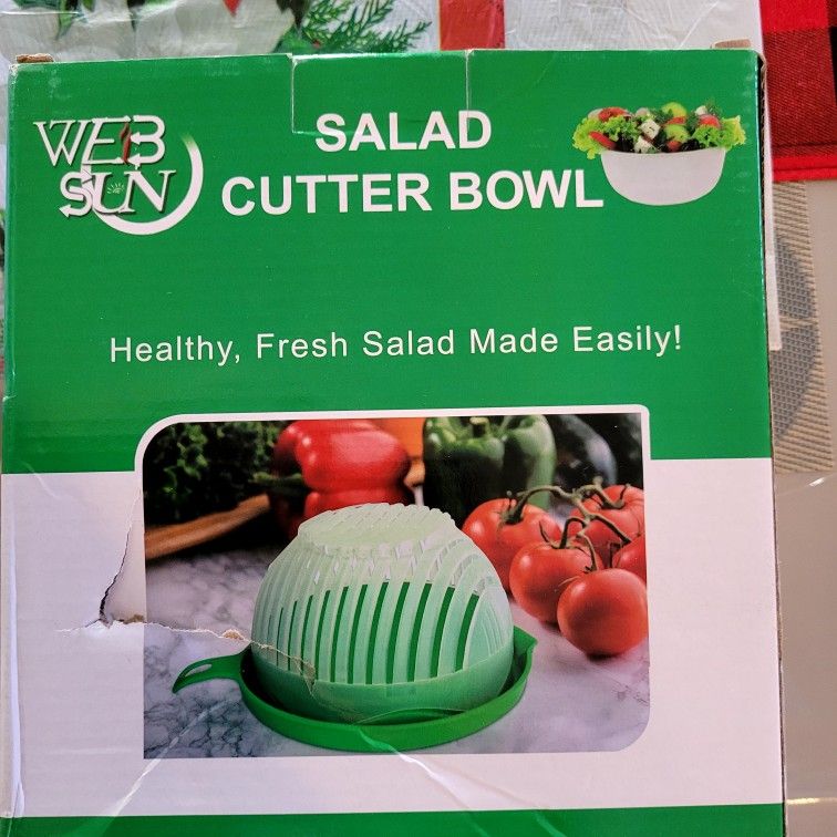 Salad Cutter Bowl Green NEW In Box