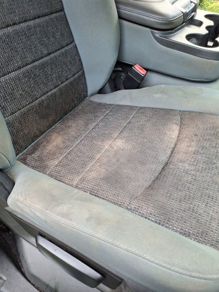 We Wash Seats And Carpet Cars At Home