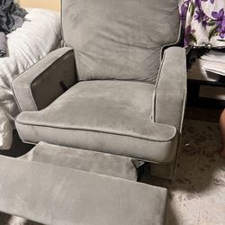 Like New Nursery Recliner 