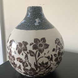 Dcorative vase
