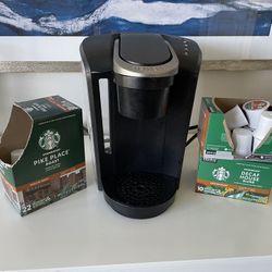 Keurig Coffee Maker And Asst Pods