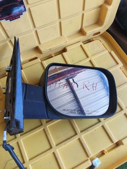 2014 titan side mirror RH