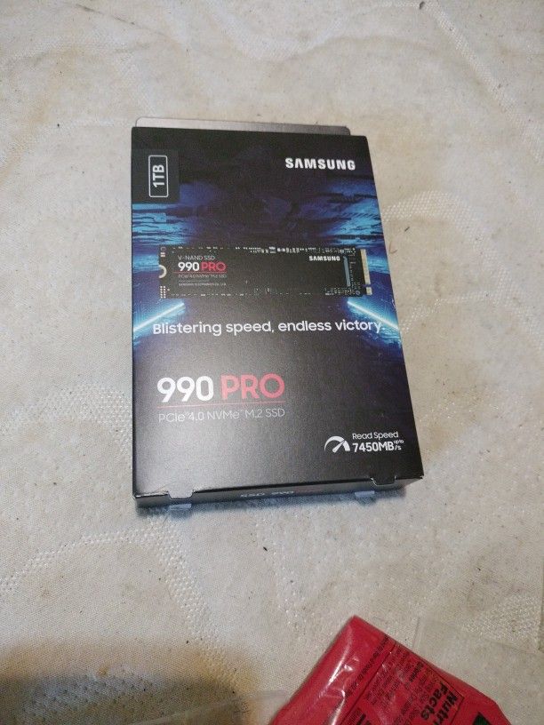 PRO 1TB PCIe 4.0 NVMe M.2 SSD