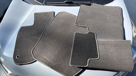 2020 Honda CRV original/new OEM Carpet Floor Mats