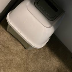 Litter Box With New Litter 