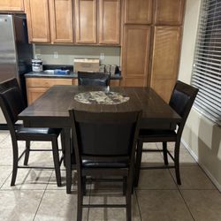 Dinner Table 