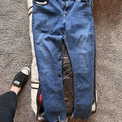 Womens Levis