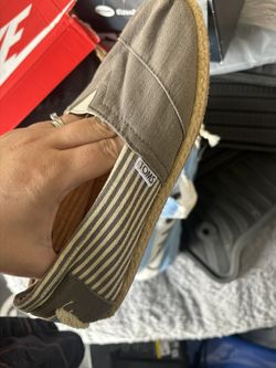 Toms Women’s Size 9
