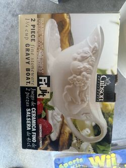 Gibson gravy boat