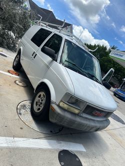 Gmc safari cargo van