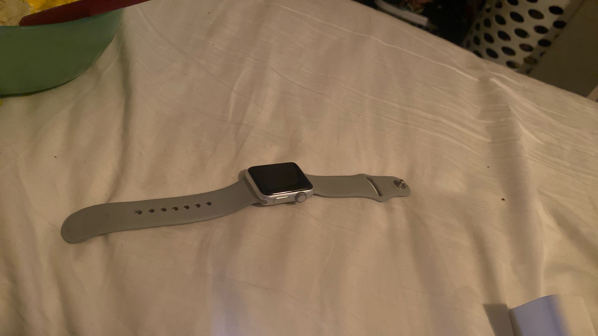 Apple Watch 3 Comes With Charger 