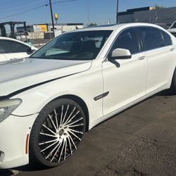2012  BMW 750 Lo
