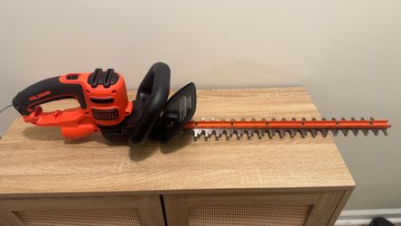 Black+Decker Hedge Trimmer