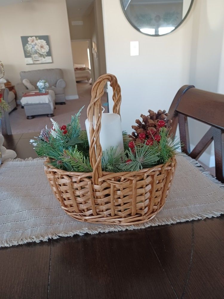 Decorative Holiday Basket
