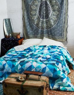 AEO Queen Comforter Set