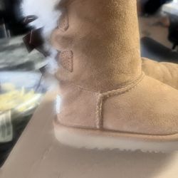 $50 Toddler Uggs For Sale Size 9c