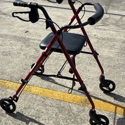 Folding Rollator Seat. Walker In Good working condition. 