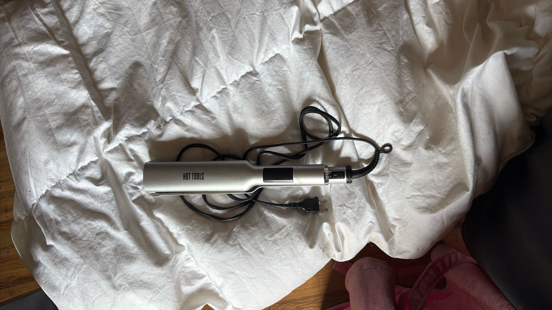 Hot Tools straightener