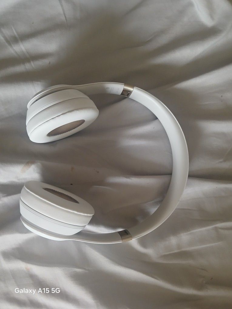 Beats Solo 4