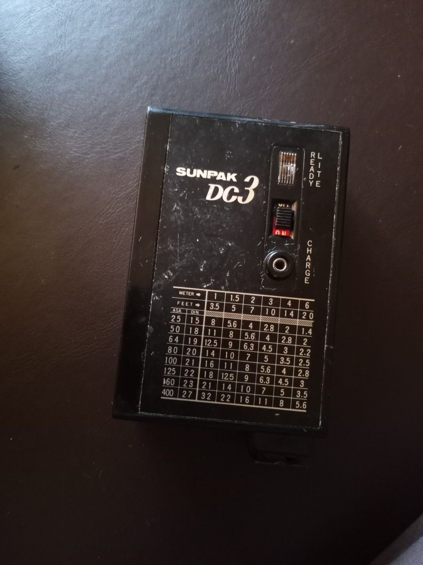 Sunpak Dc3 Flash Gun Built In SYNC 