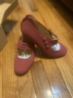 Brand New Never Worn “Chase+Chloe” Shoes For Women