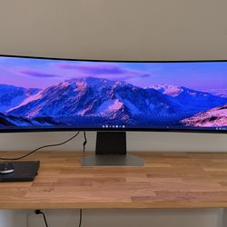 Samsung - 49" Odyssey OLED G9 (G95SC) DQHD 240Hz 0.03ms G-Sync Compatible Curved Smart Gaming Monitor - Silver