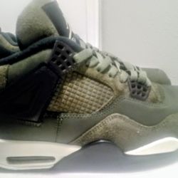Jordans 4 Retro Olive Size 10 Men