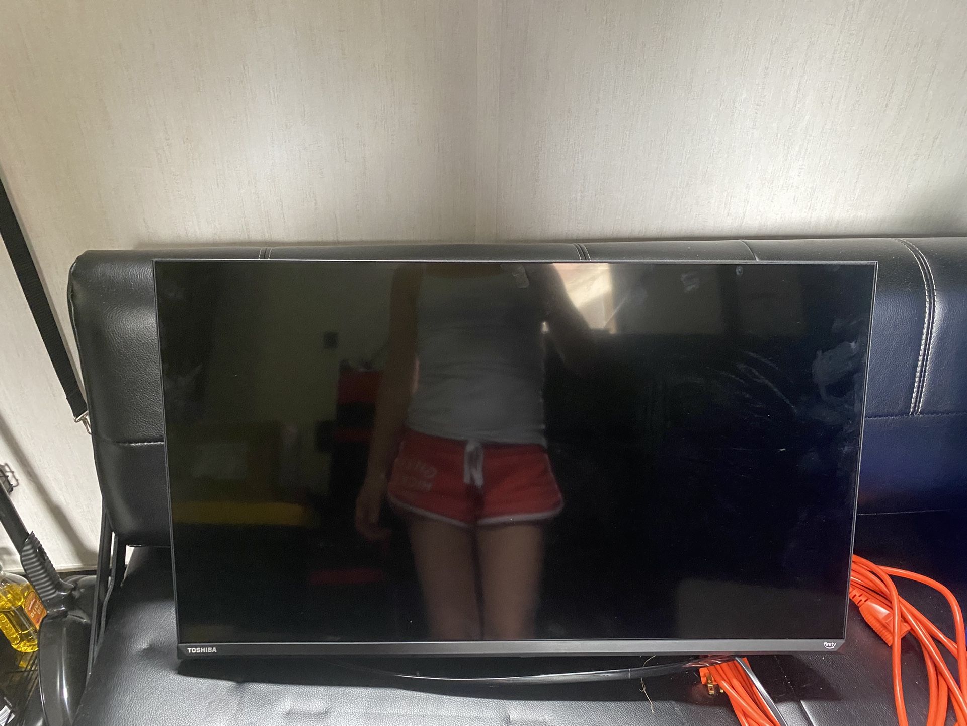 32in Toshiba Fire Tv