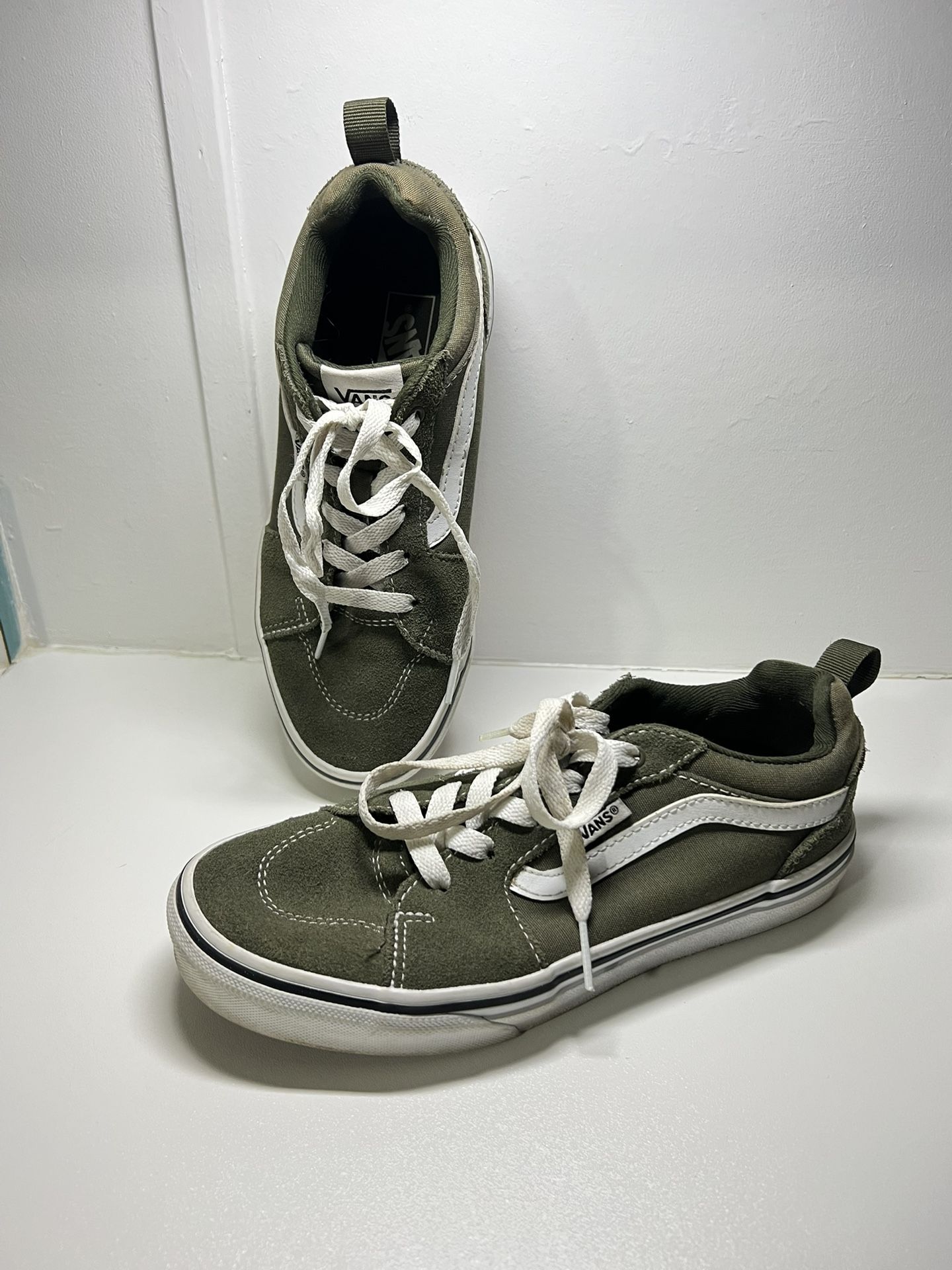 Vans green dark Sneaker Shoes Youth US Size 4