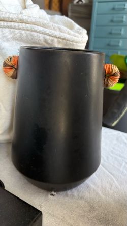 Ceramic vase, utensil holder