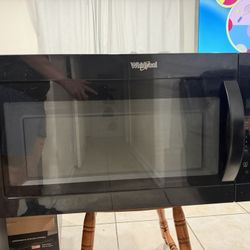 Whirlpool Microwave 