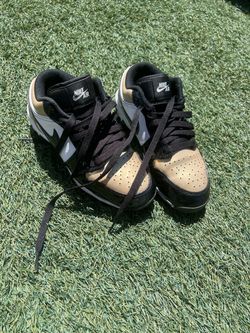 Nike Jordan 1 Black and Gold Cleats
