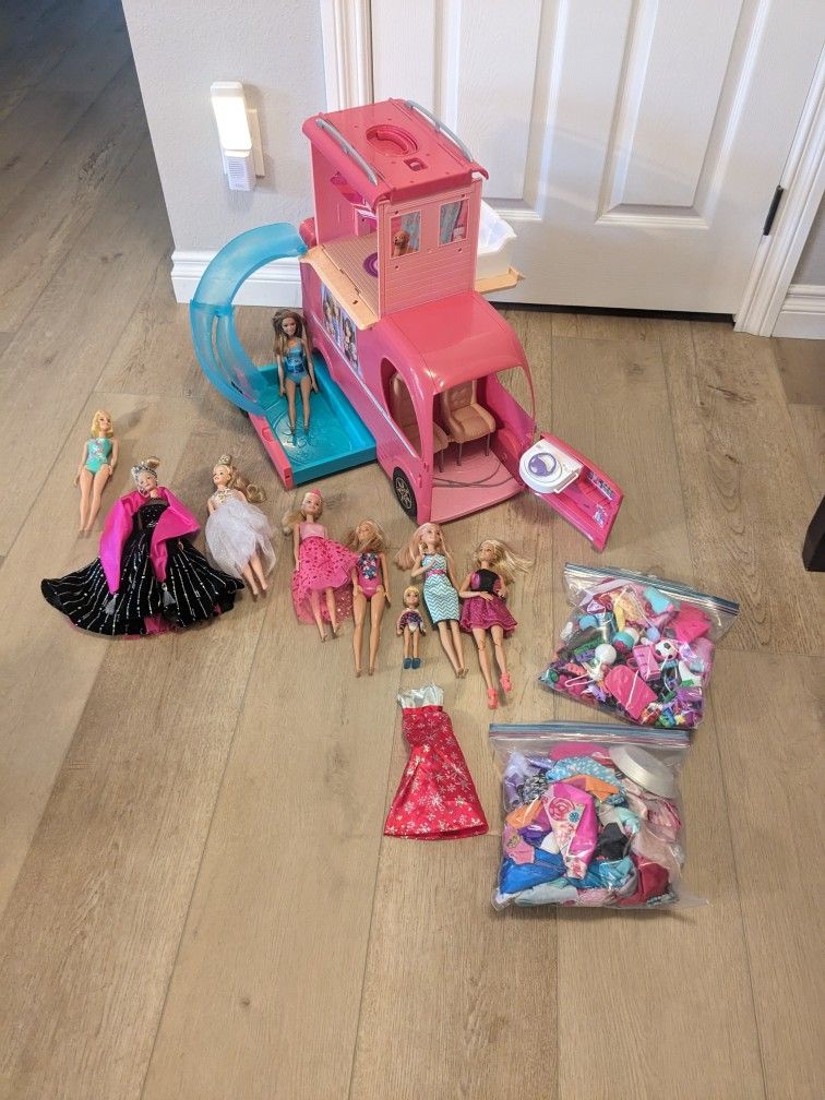 Barbie Lot - Camper, Dolls, Accessories 