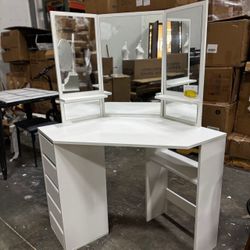 [New in Box $120/  Assembled $140] High Capacity Storage for Bedroom, Makeup Dressing Table Dresser Desk with 5 Sliding Drawers, Corner Vanity Table