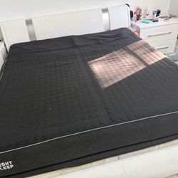  Size Mattress – No Cover – Open to Offers