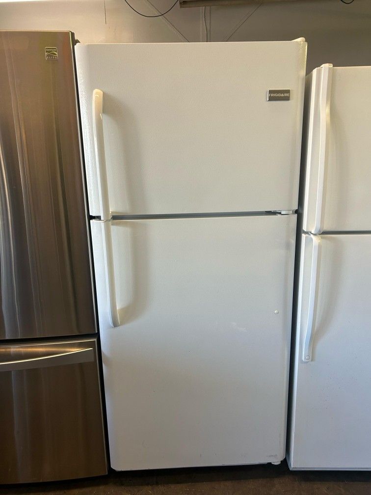 Frigidaire Top Freezer Refrigerator