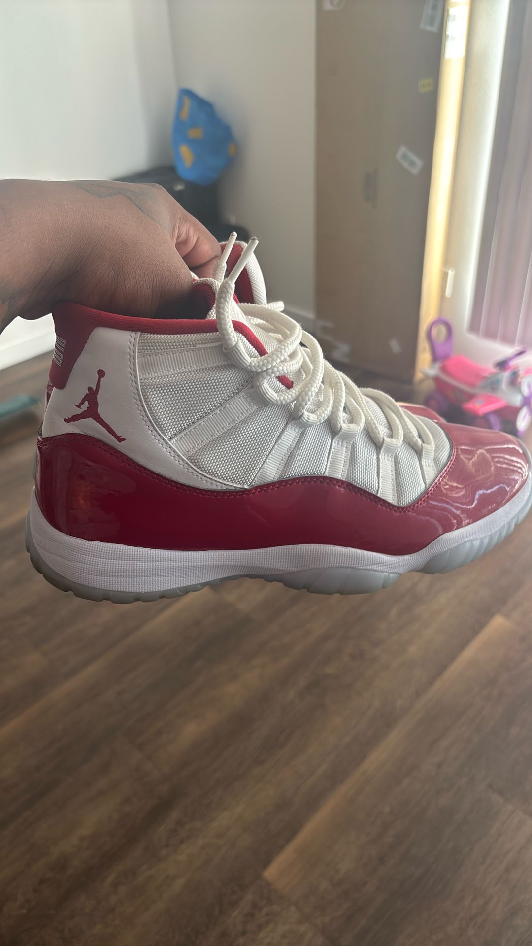 Jordan 11s 2022 Cherrys 